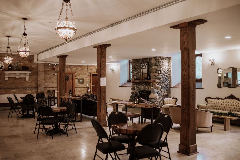 MeganErnst KNWedding20 40 768x512