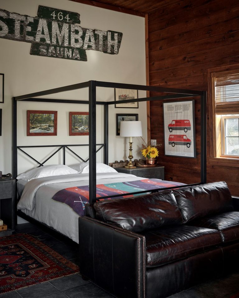 Carriage Queen  768x960