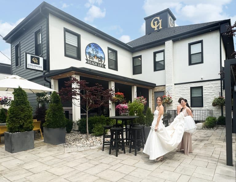 Hotel Courtyard