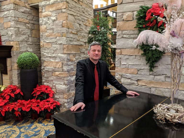 At the piano 1 768x576