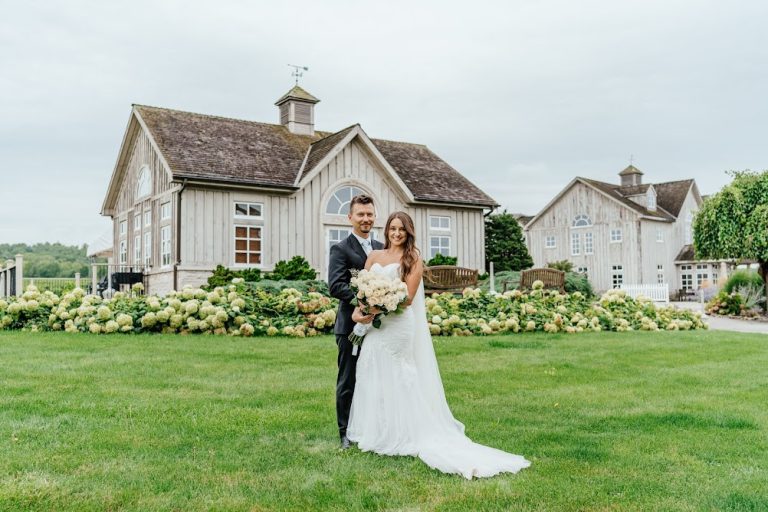 Bride and Groom Coach House 1 768x512