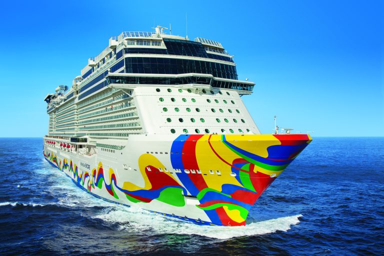 EncoreAtSea2019 216 768x512