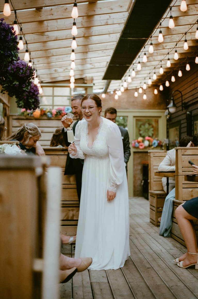 000052380007 min 768x1158