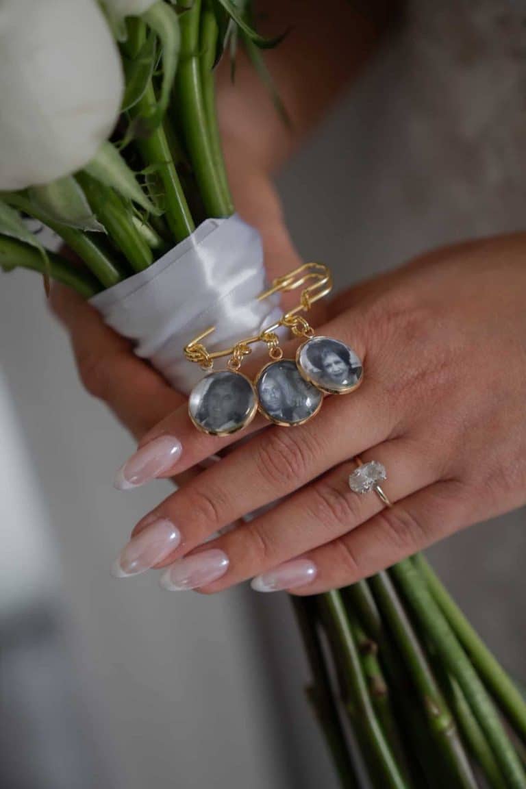 F127AF48 9CA3 47EA 8DCD 61B083386F04 768x1152