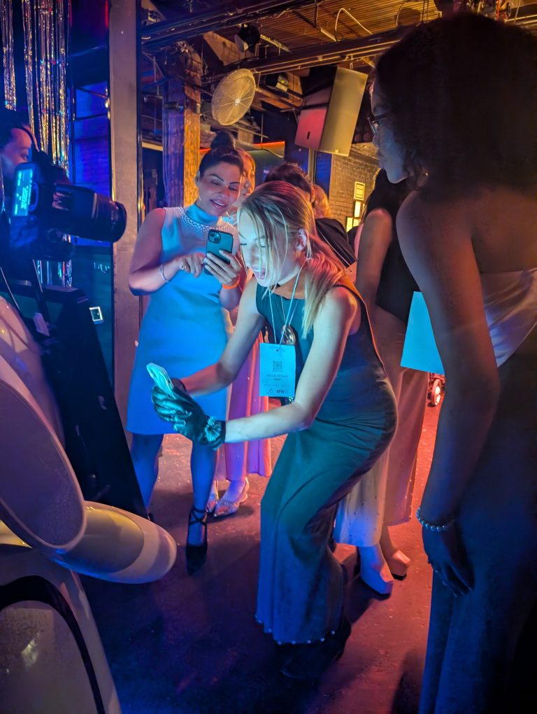 PXL 20251107 013502676 768x1020