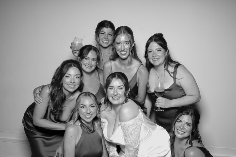 1756691086417 768x512