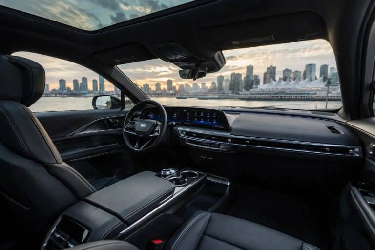 cadillac lyriq ev luxury interior 768x512