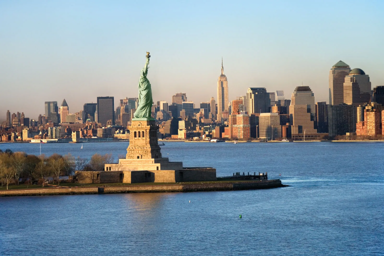 statue of liberty 1 768x512