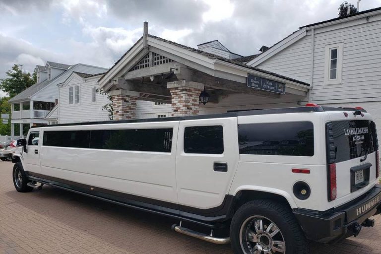 Lavish Limo Images 768x512