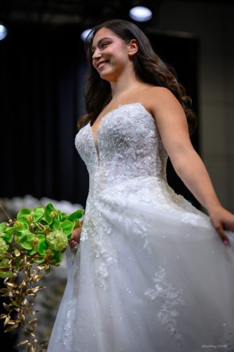 Canada's Bridal Show October 2026 - Smiling bride on the runway