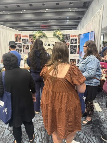 Canada's Bridal Show October 2026 - Crowd visiting the Puffs dessert booth